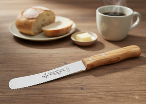 Buckelsmesser Trumpf-As  – Frühstücksmesser Solingen extra scharf Wellenschliff 22,5 cm Brötchenmesser Olive